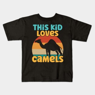 Kids This Kid Loves Camels - Camel lover print Kids T-Shirt